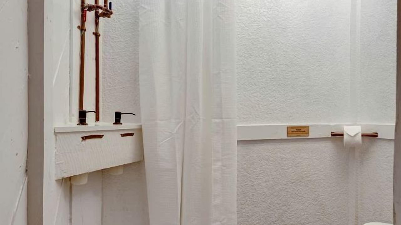 Photo of Bathroom in Flintstone