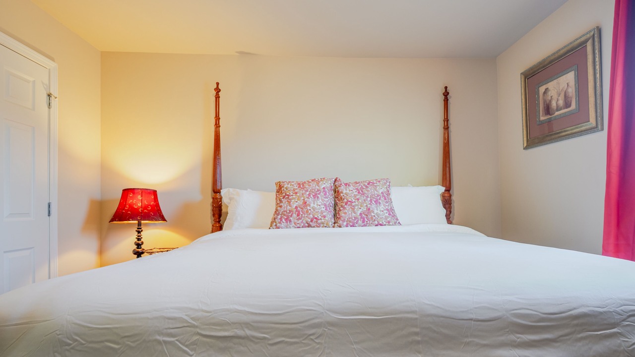 Photo of Bedroom in Lilburn