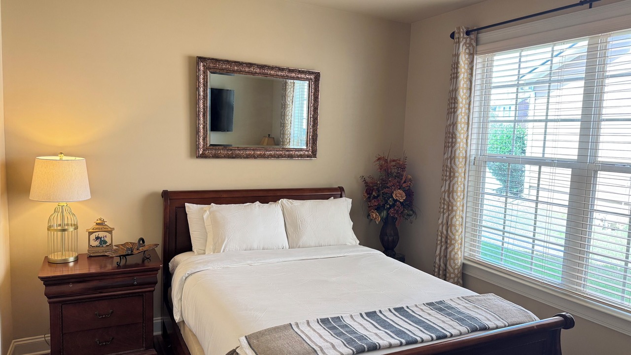 Photo of Bedroom in Lilburn