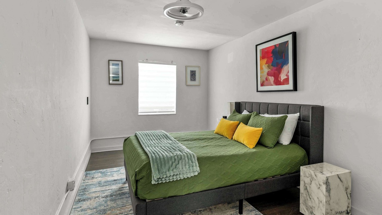 Photo of Bedroom in Kenwood