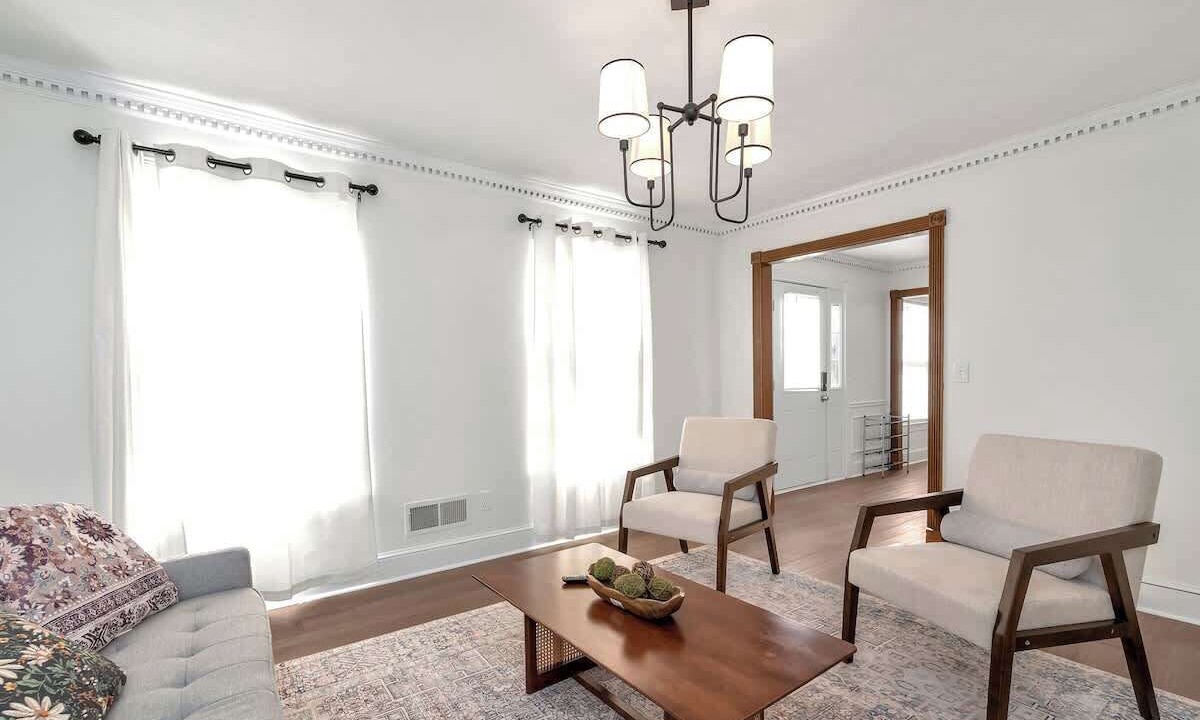 Photo of Livingroom in Lilburn
