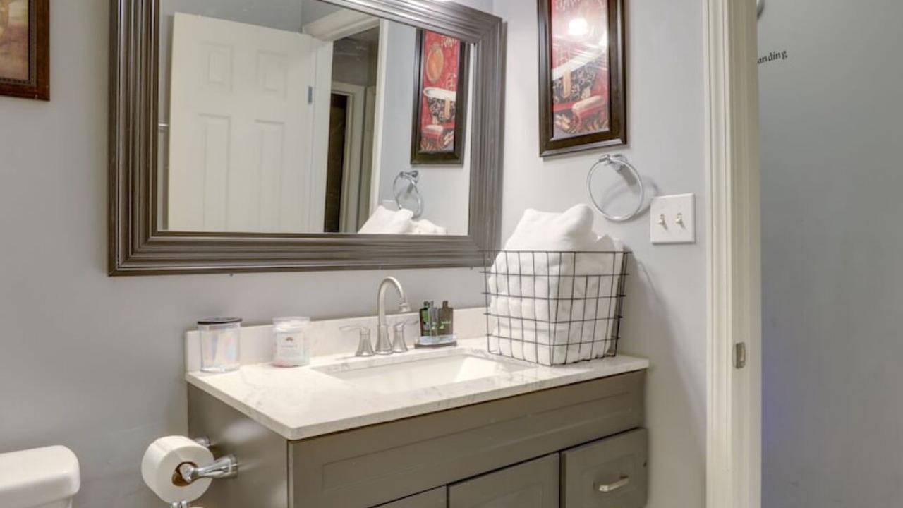 Photo of Bathroom in Lithonia