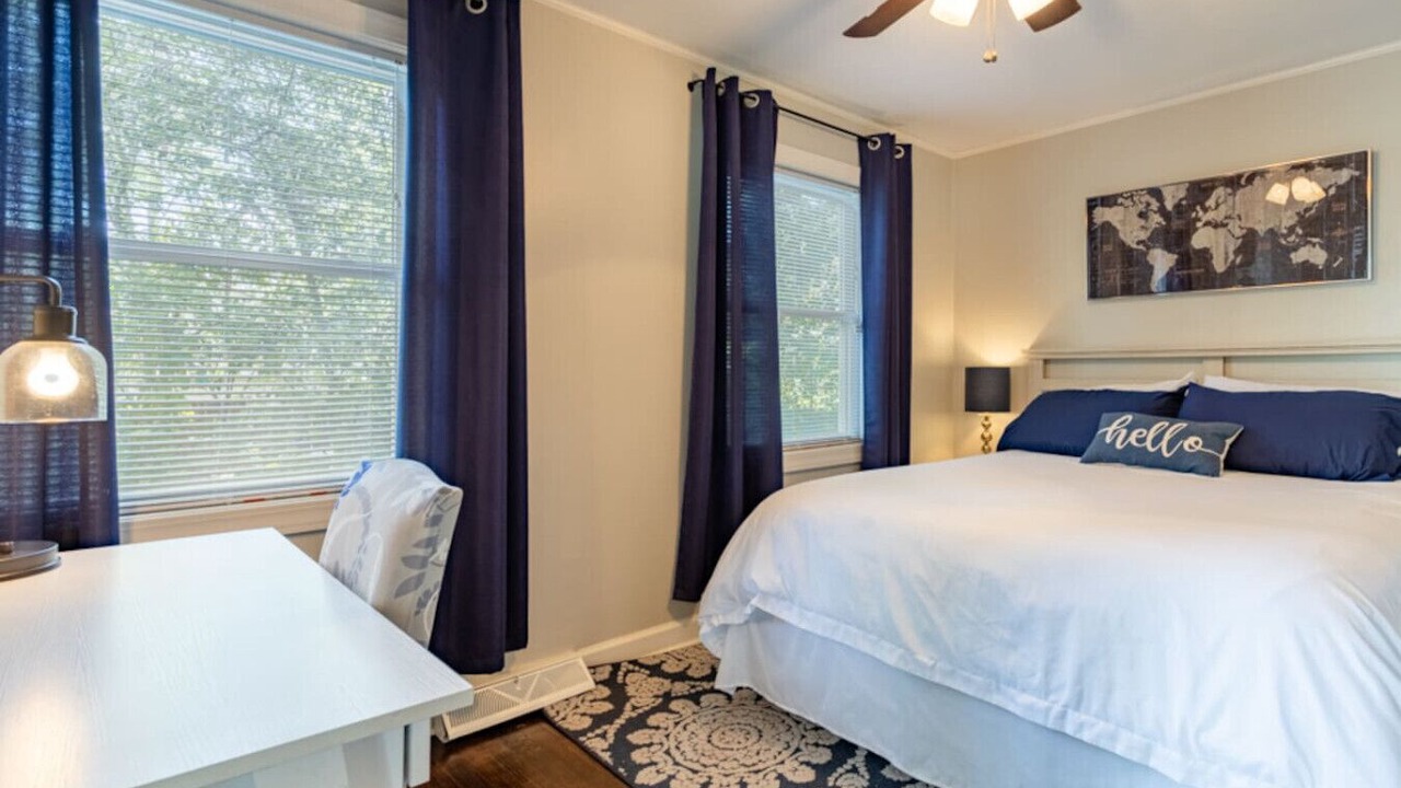 Photo of Bedroom in Rosewood