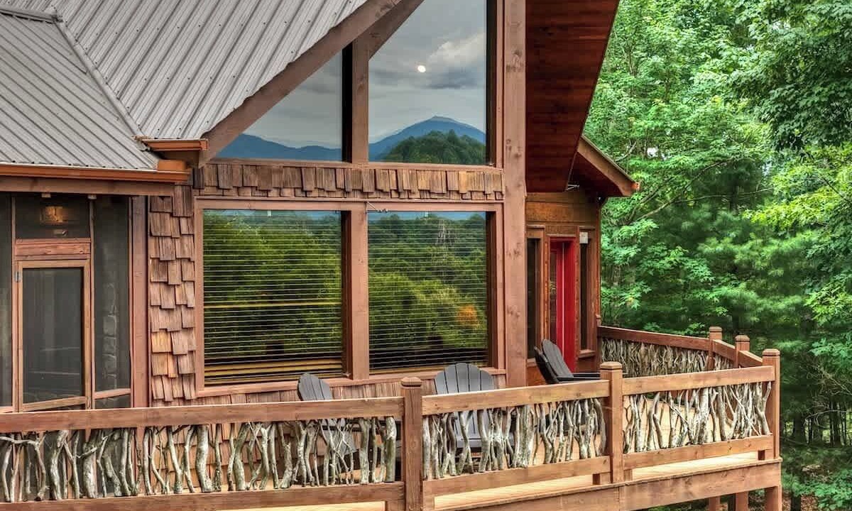 Photo of Patio Balcony in Mineral Bluff