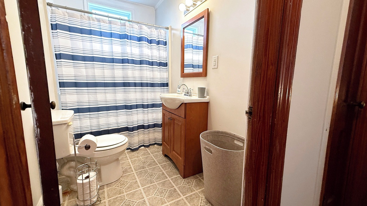 Photo of Bathroom in Southern Shops