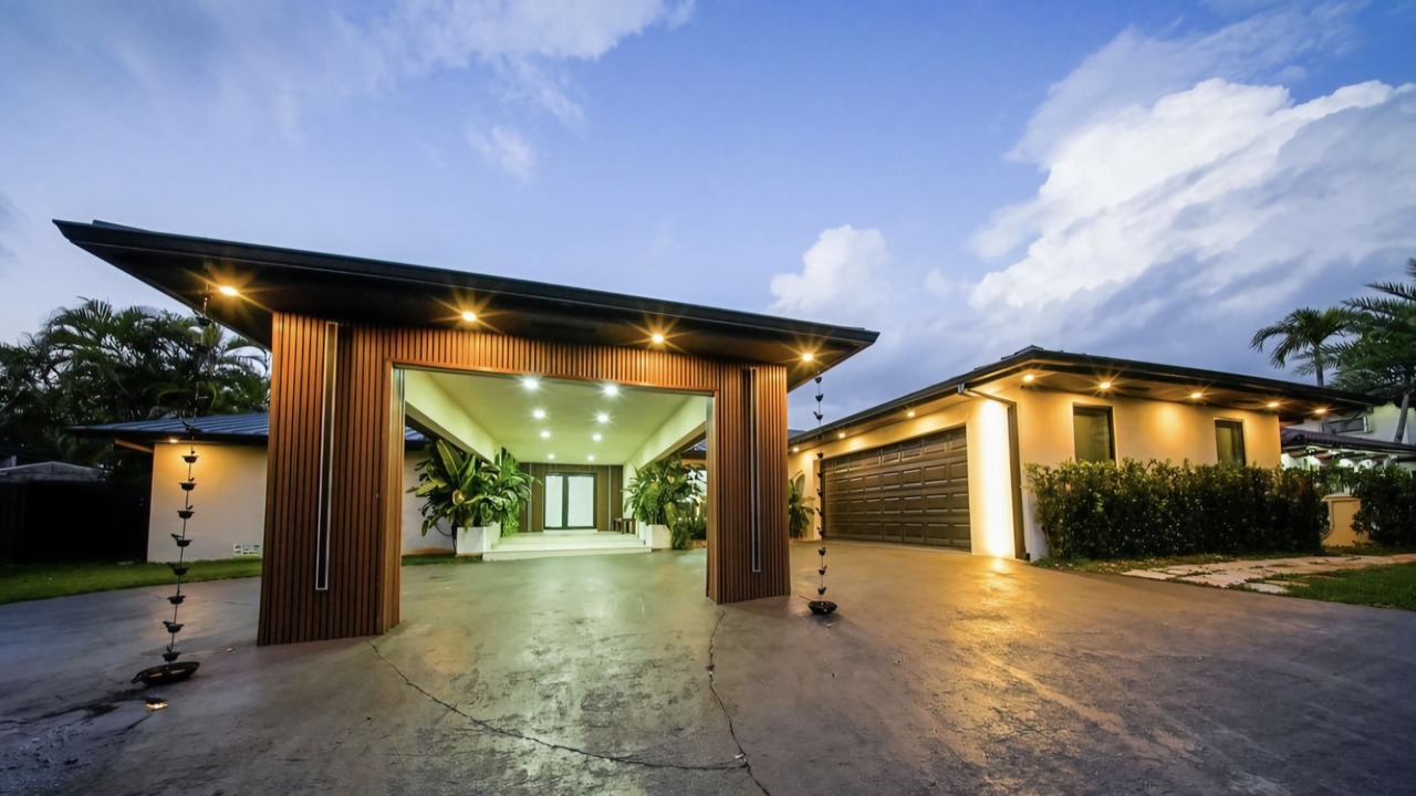 Photo of Outdoor in Tamiami