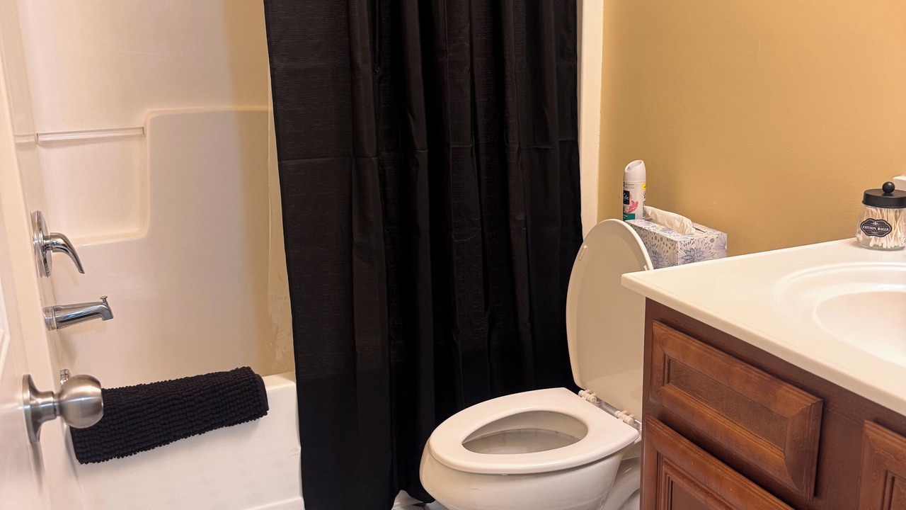 Photo of Bathroom in Cliftondale