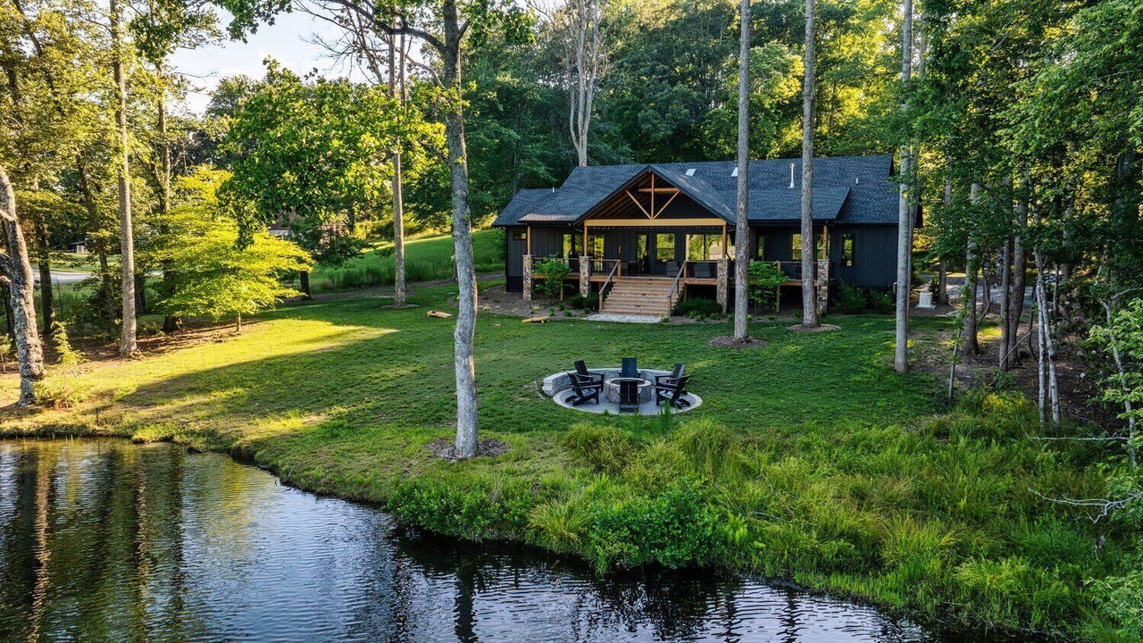 Photo of Outdoor in Mills River