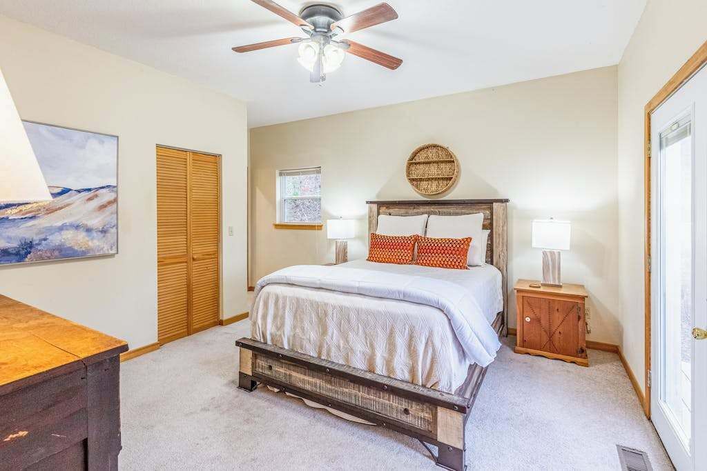 Photo of Bedroom in Sylva