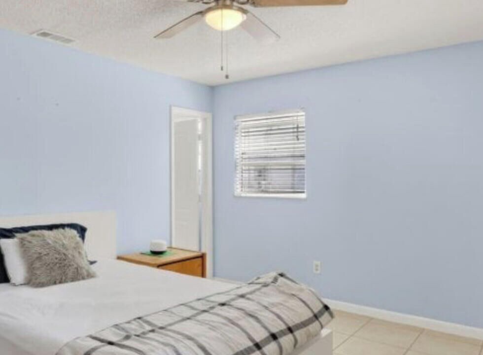 Photo of Bedroom in Lake Worth