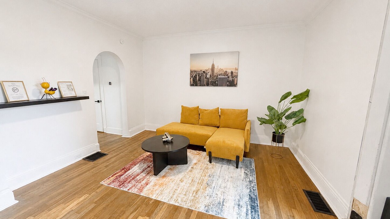 Photo of Livingroom in Belvedere Park