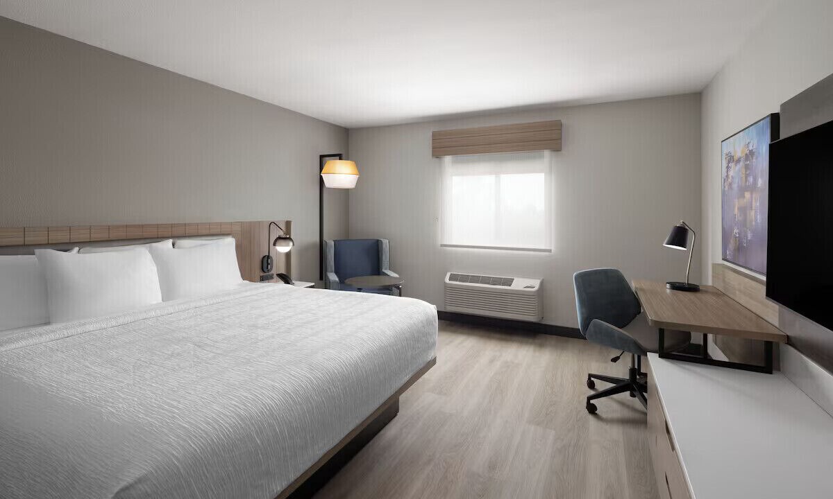 Photo of Bedroom in Greenville - Spartanburg
