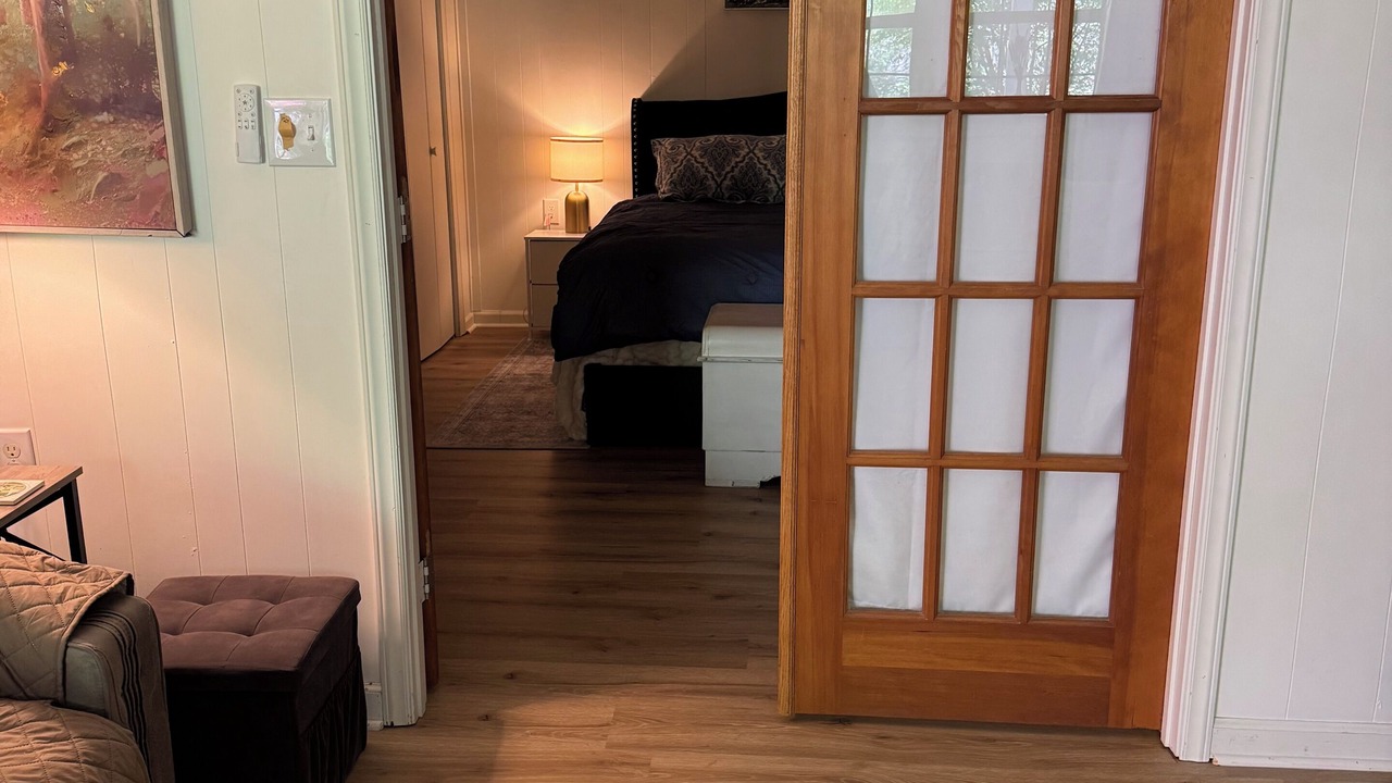 Photo of Bedroom in Hendersonville