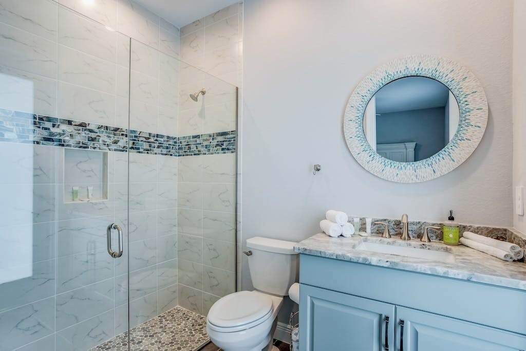 Photo of Bathroom in Trafalgar