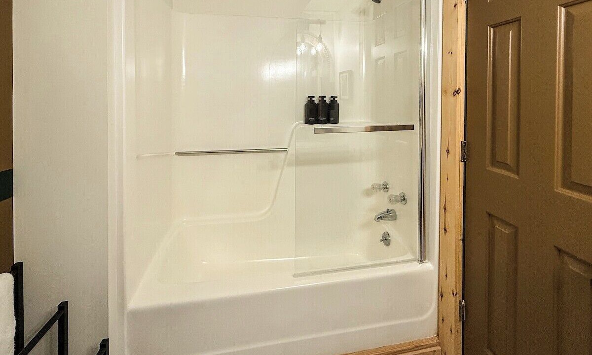 Photo of Bathroom in Ellijay
