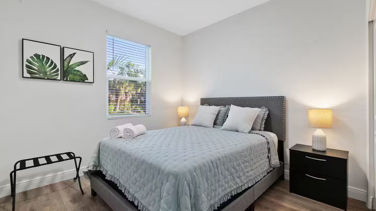 Photo of Bedroom in Englewood East
