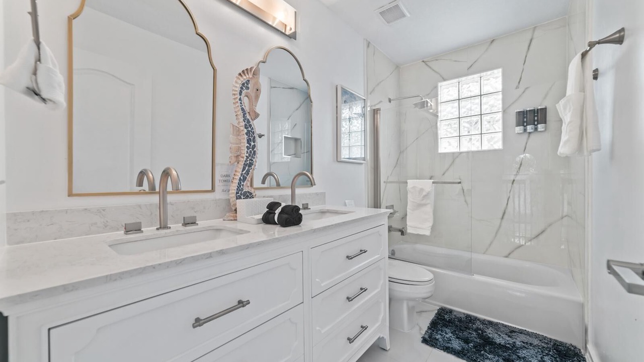 Photo of Bathroom in Ludlam