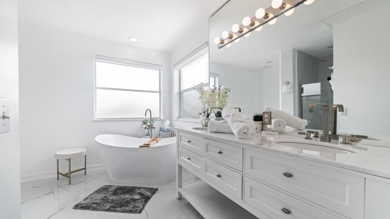 Photo of Bathroom in Ludlam