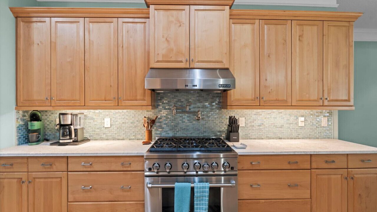 Photo of Kitchen in Doctors Inlet