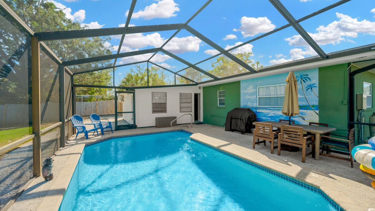Photo of Outdoor in Gulf Gate Estates