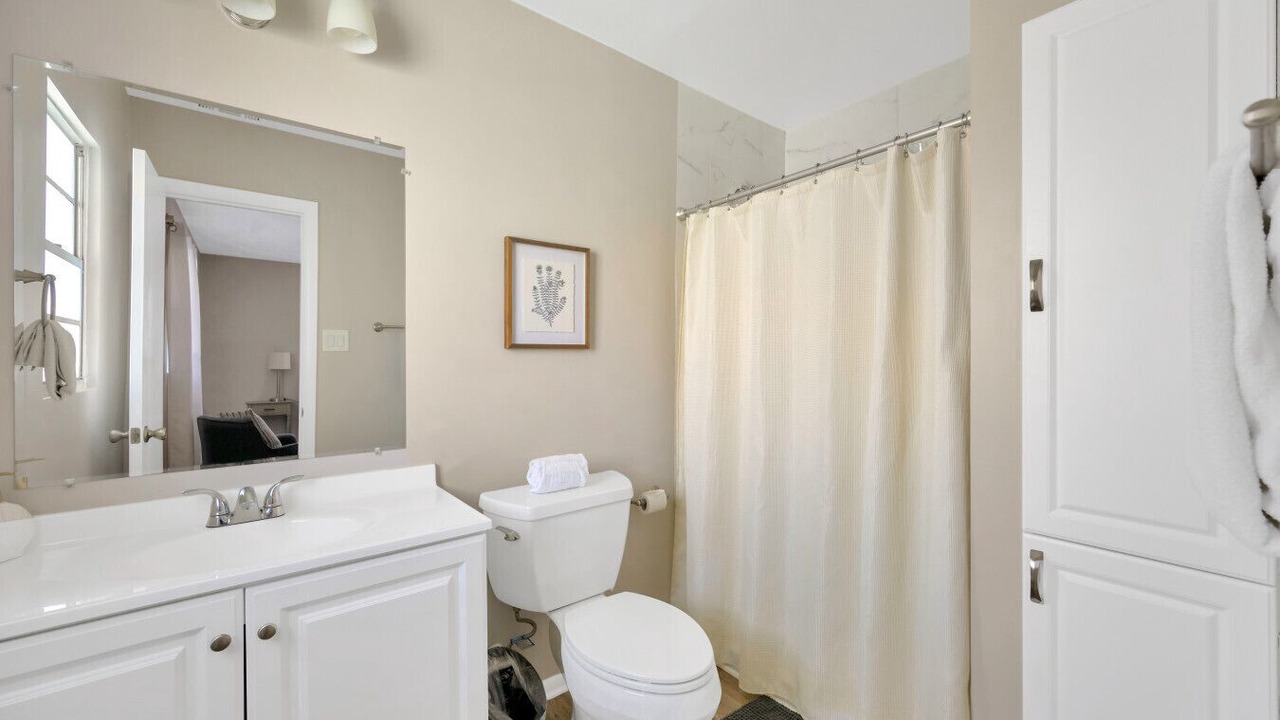 Photo of Bathroom in Gulf Gate Estates