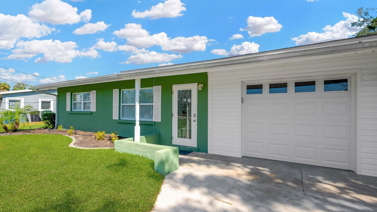 Photo of Outdoor in Gulf Gate Estates