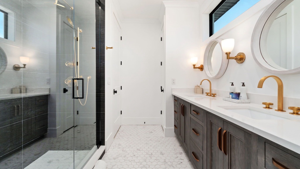 Photo of Bathroom in Bonita Springs