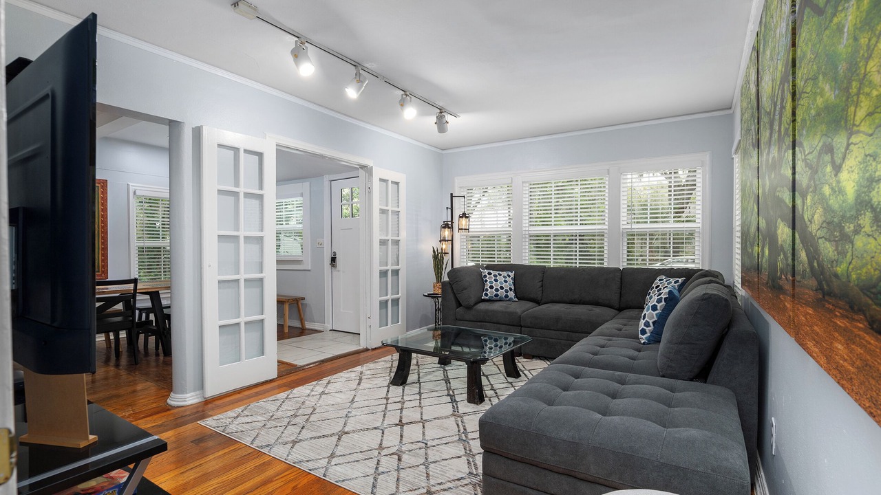 Photo of Livingroom in Gainesville