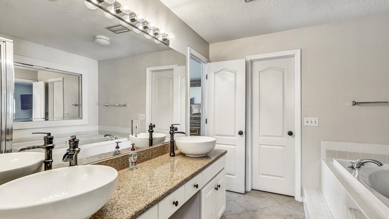 Photo of Bathroom in Riverview