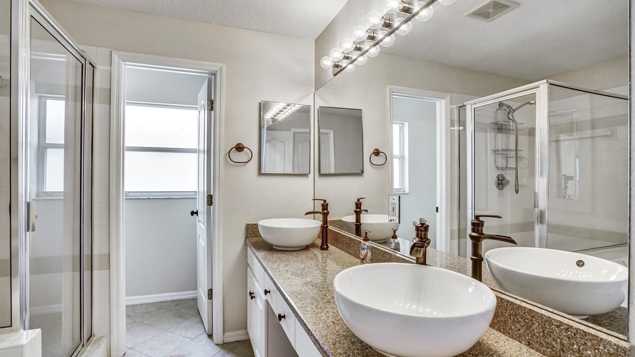 Photo of Bathroom in Riverview