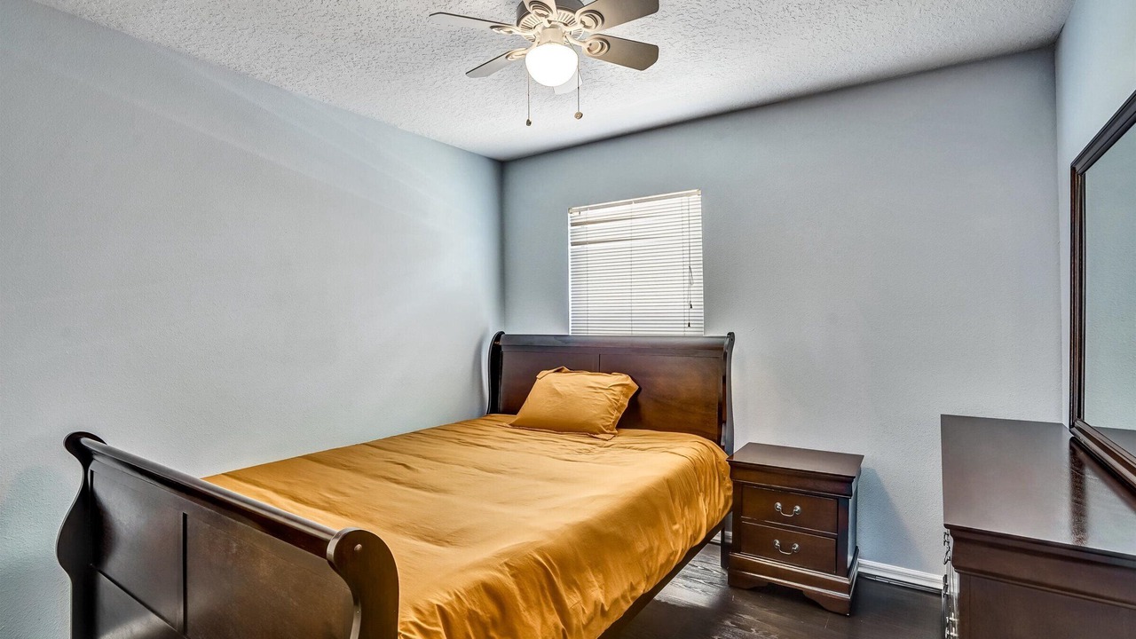 Photo of Bedroom in Riverview