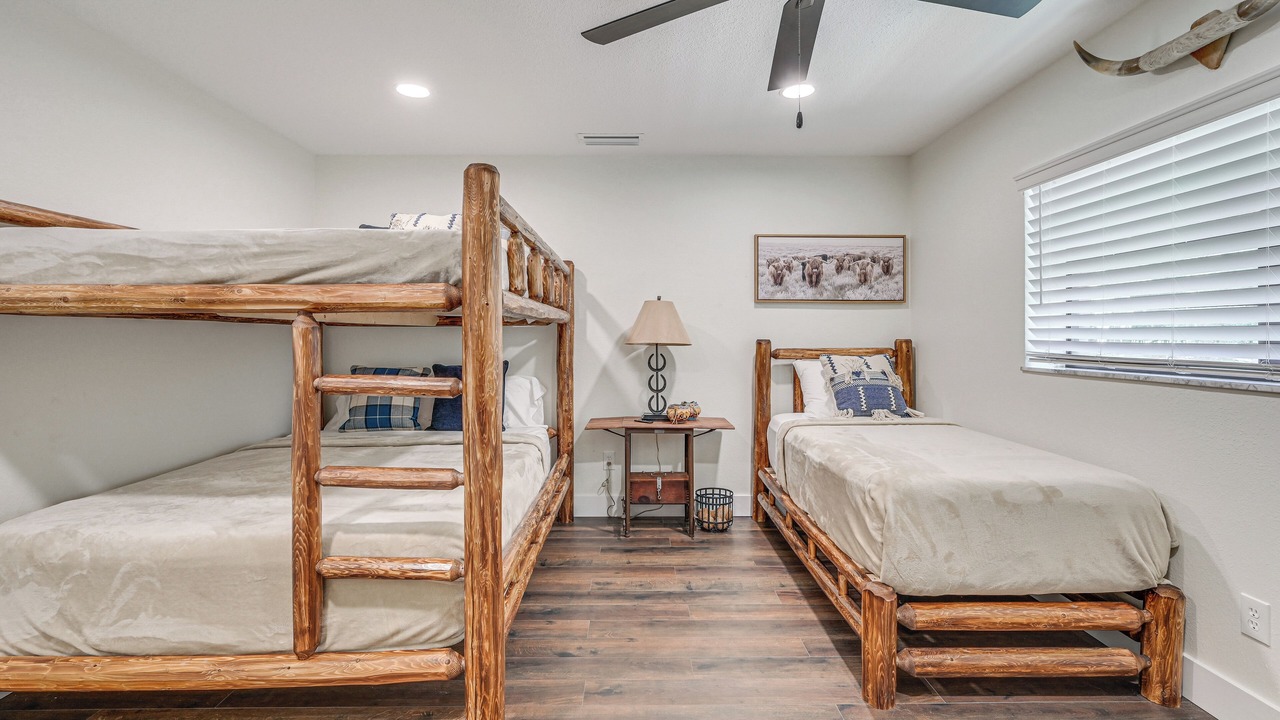 Photo of Bedroom in Bearss Plaza