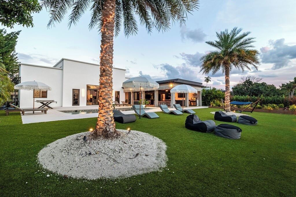 Photo of Patio Balcony in North Miami Beach