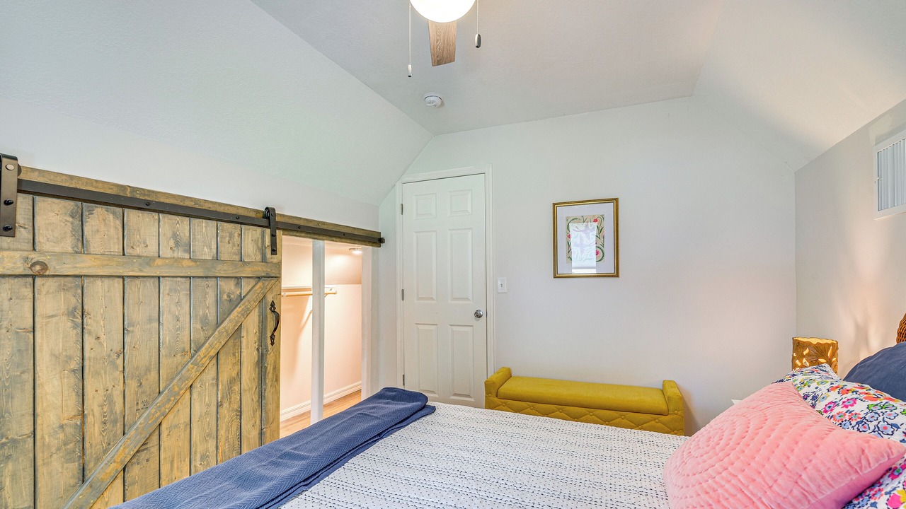 Photo of Bedroom in Silver Springs