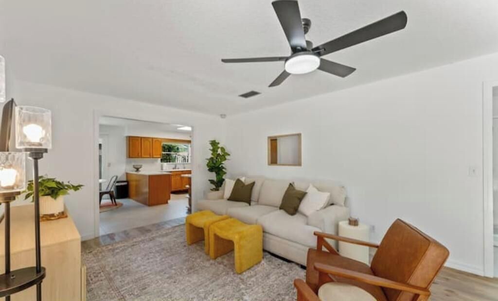 Photo of Livingroom in Arlington