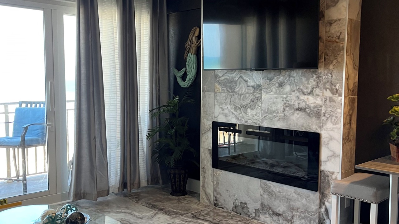 Photo of Livingroom in Davis