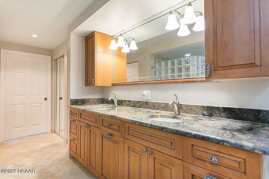 Photo of Bathroom in Port Orange