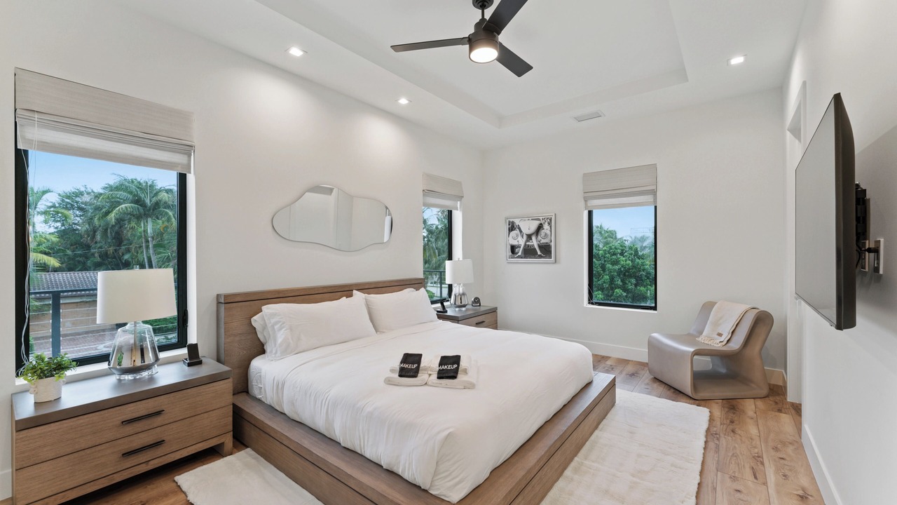 Photo of Bedroom in Old Northwood Historic District