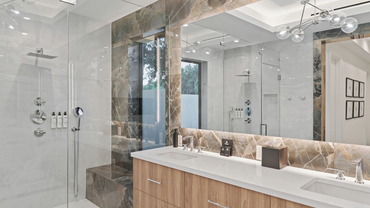 Photo of Bathroom in Old Northwood Historic District