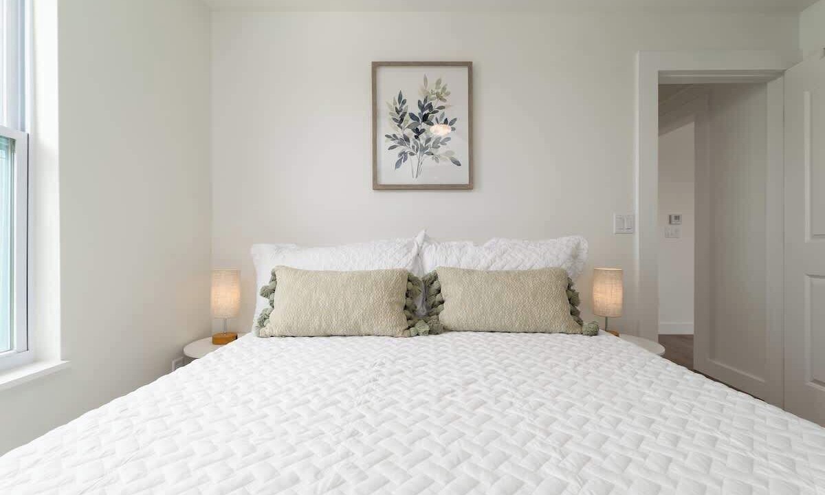 Photo of Bedroom in Neptune Beach