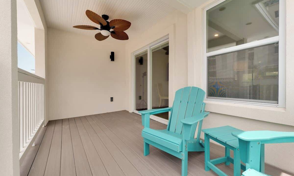 Photo of Patio Balcony in Neptune Beach