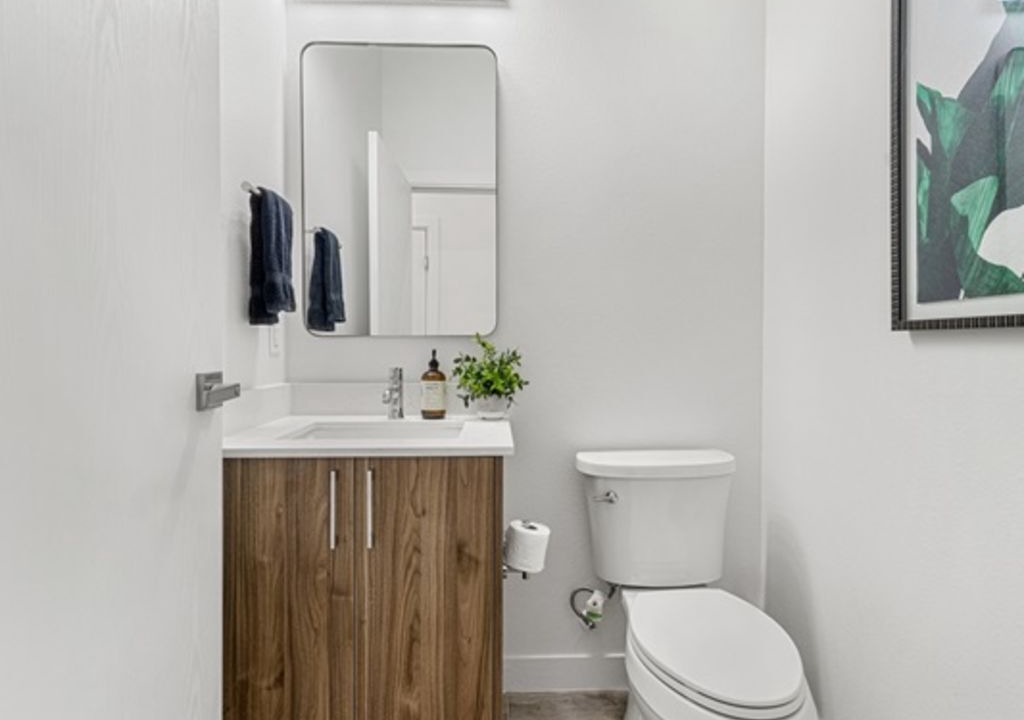 Photo of Bathroom in Pinecrest West Park