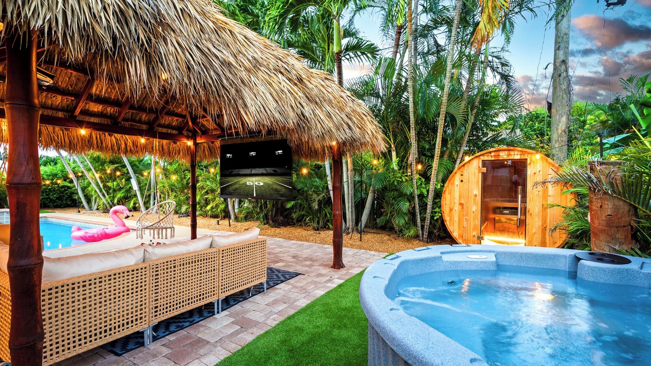 Photo of Outdoor in Tropic Palms