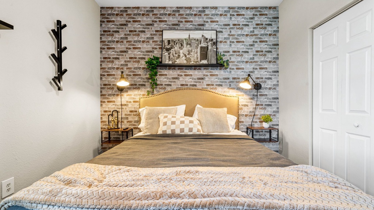Photo of Bedroom in Westchase