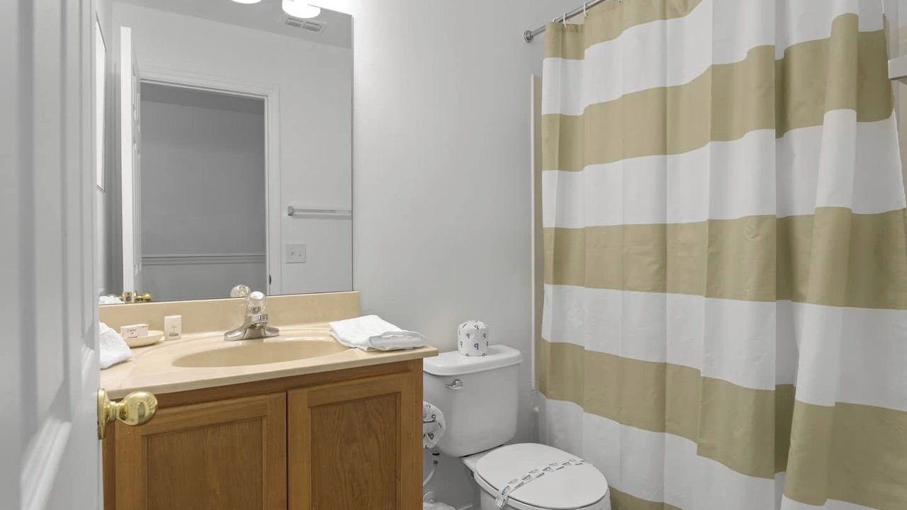 Photo of Bathroom in Crestwynd Bay