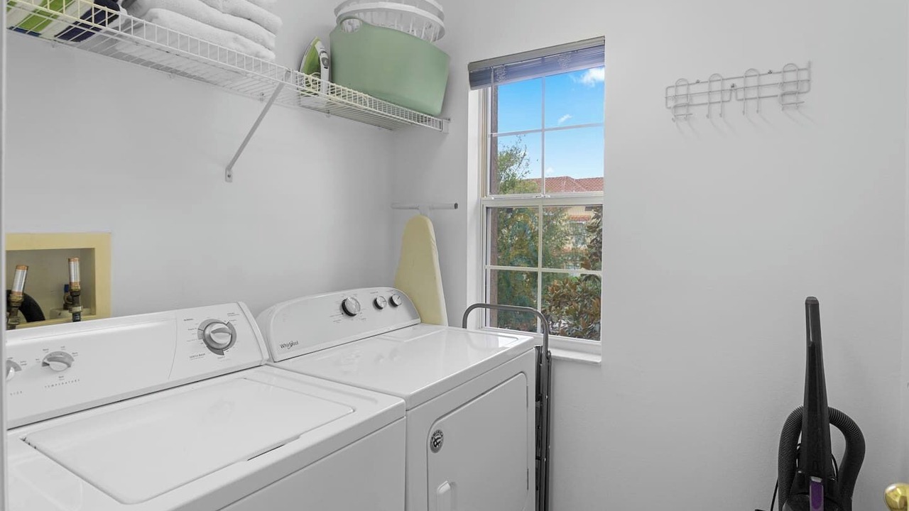 Photo of Bedroom in Crestwynd Bay
