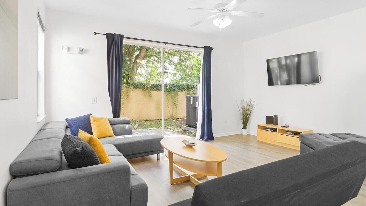 Photo of Bedroom in Crestwynd Bay