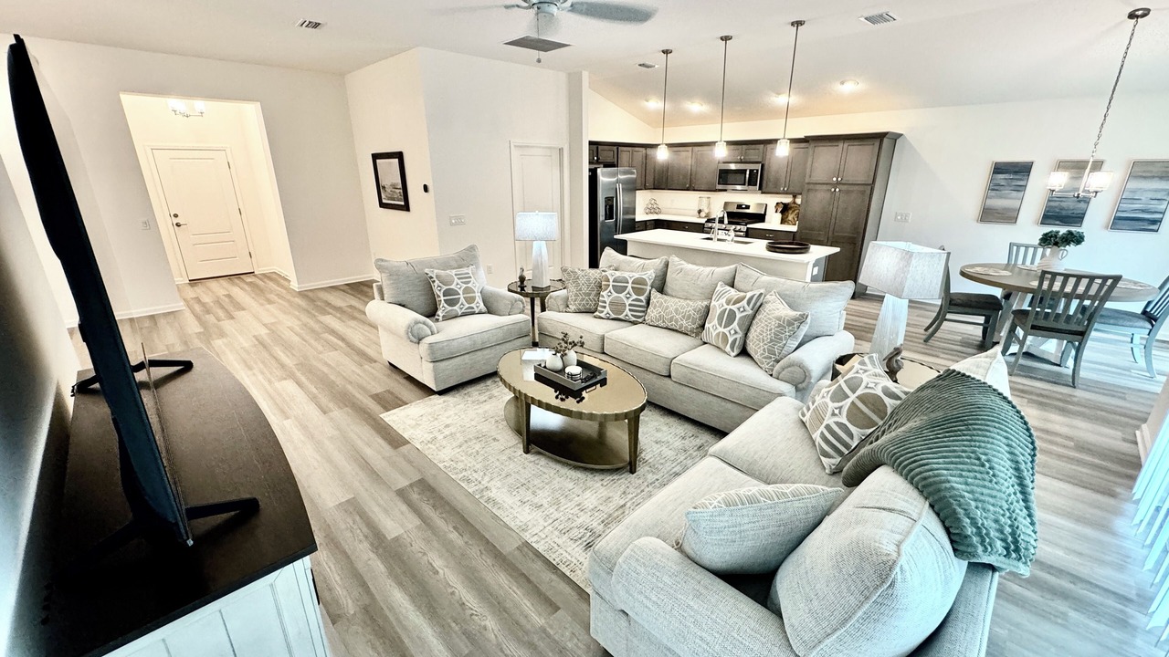 Photo of Livingroom in Okahumpka