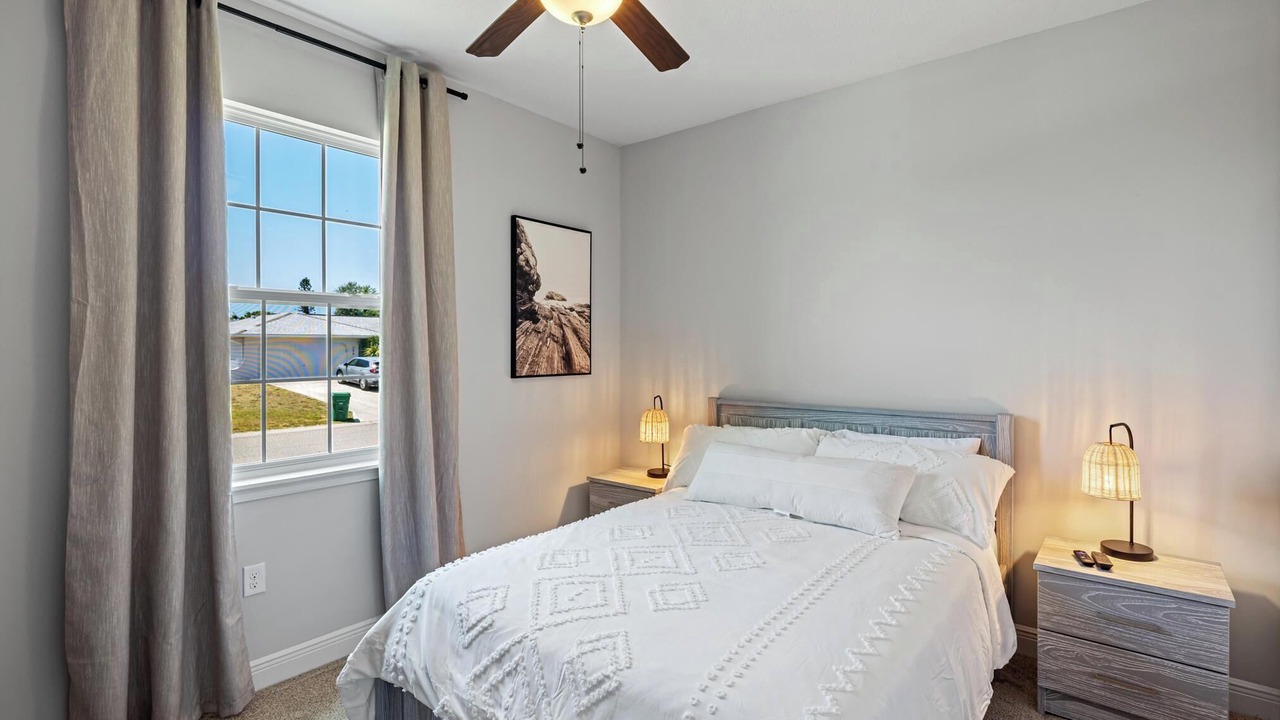 Photo of Bedroom in Oakland Hills