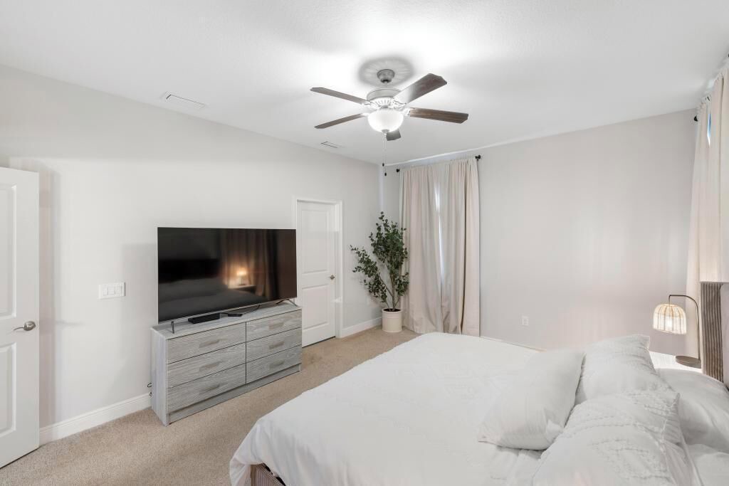 Photo of Bedroom in Oakland Hills